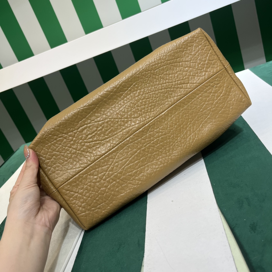 Handbags Prada 1BG440 size:16×26×40 cm - vstockx