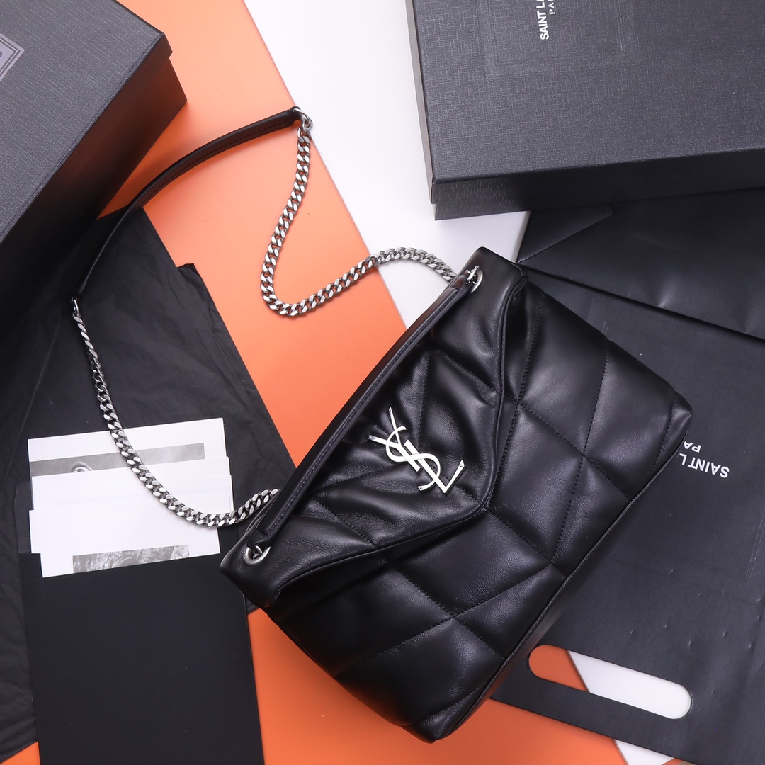 Handbags SAINT LAURENT 577476 size 29x17x11 cm - vstockx