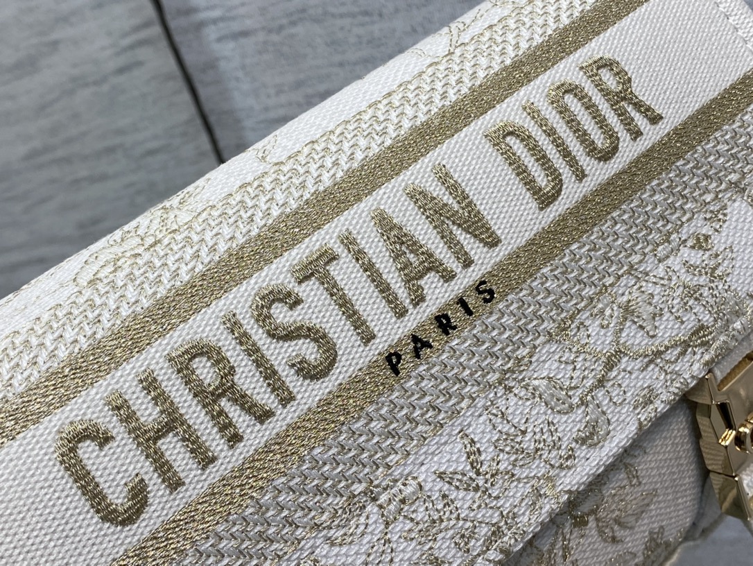 Handbag Dior size 23*15*8 cm - vstockx