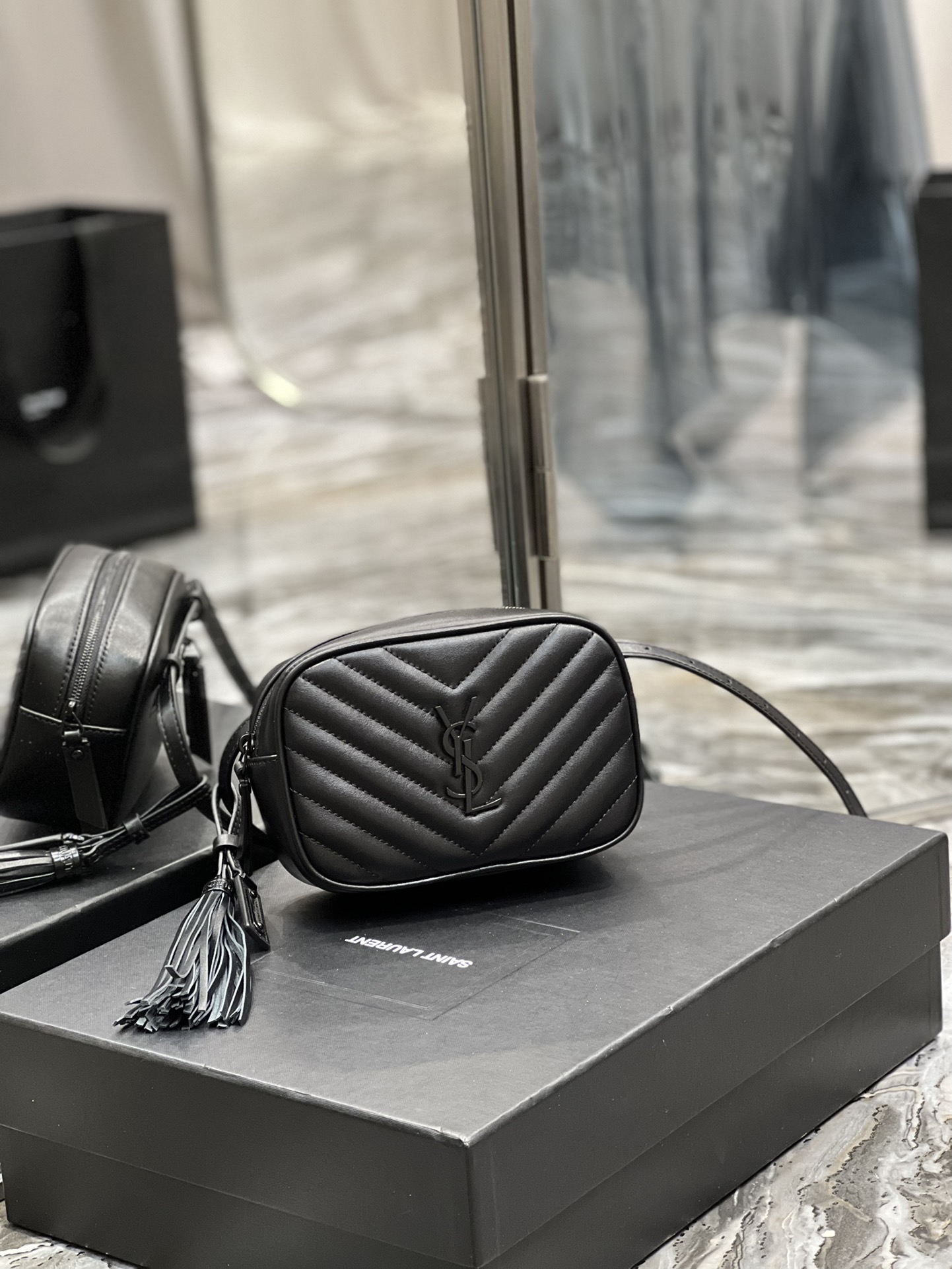 Handbags SAINT LAURENT 534817 size 15.5x10.5x5.5 cm - vstockx