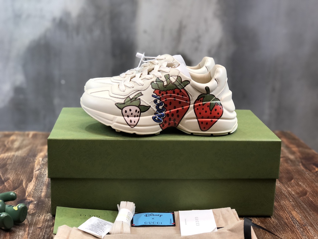 Gucci Rhyton sneaker 36 - vstockx