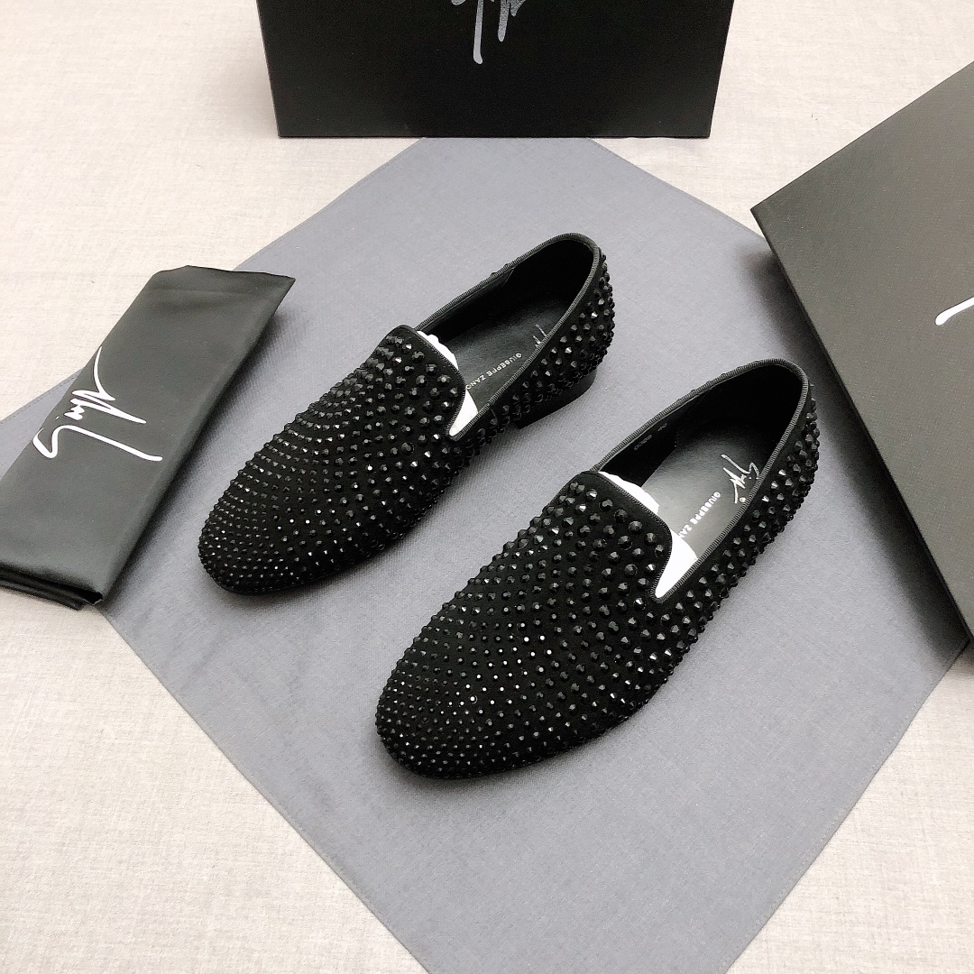 Giuseppe Zanotti Slip-on 8 - vstockx