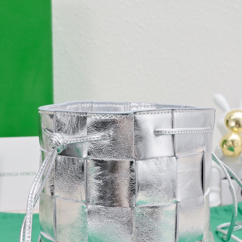 Handbags Bottega Veneta 6612 size:19 cm - vstockx