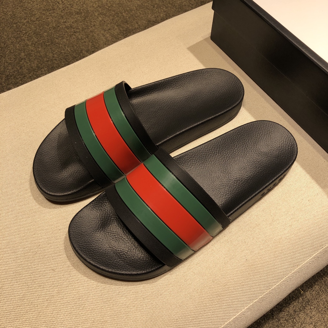 Gucci Slippers 34 - vstockx