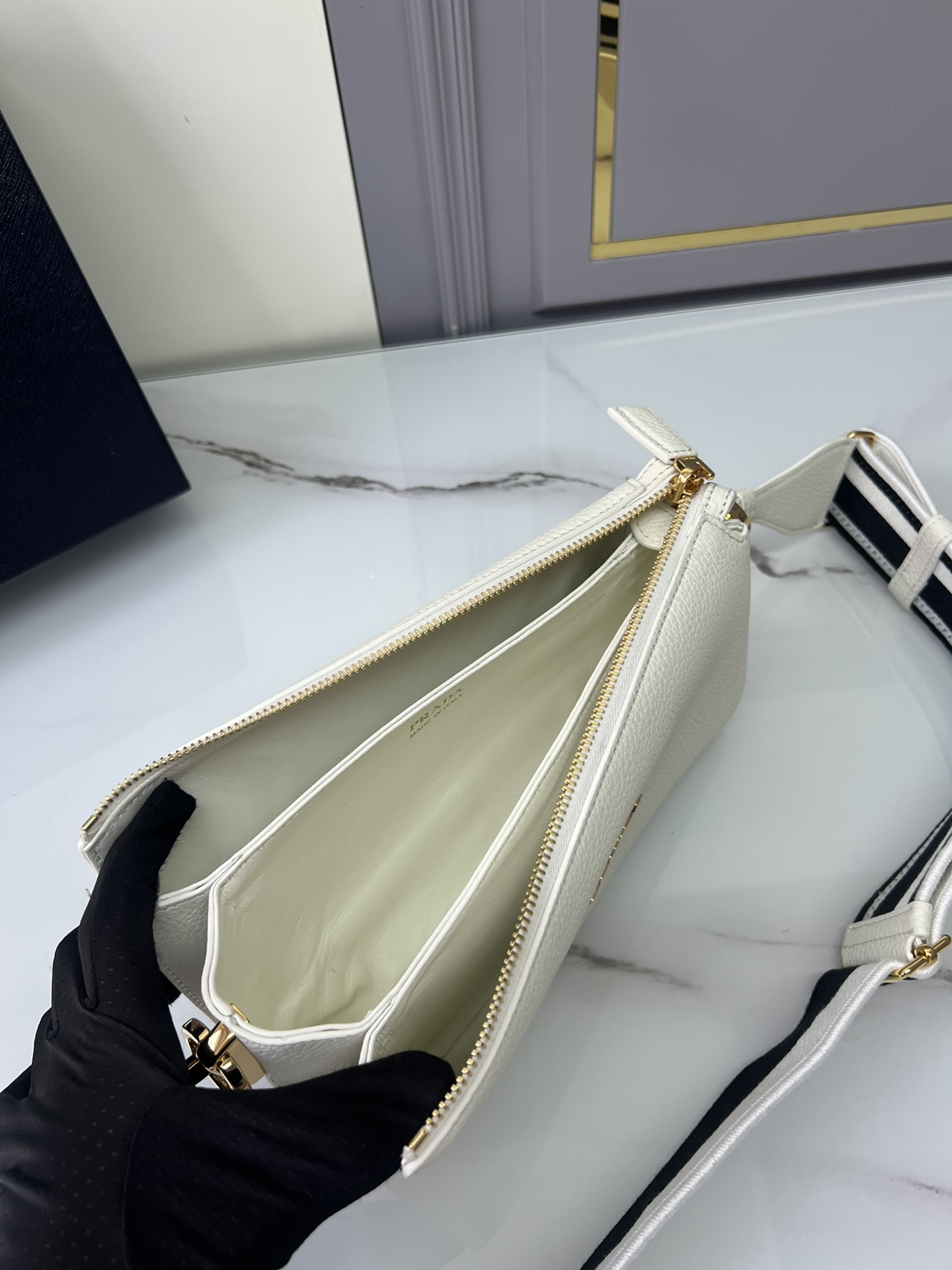 handbags prada 1BH194 23*14*6.5 - vstockx