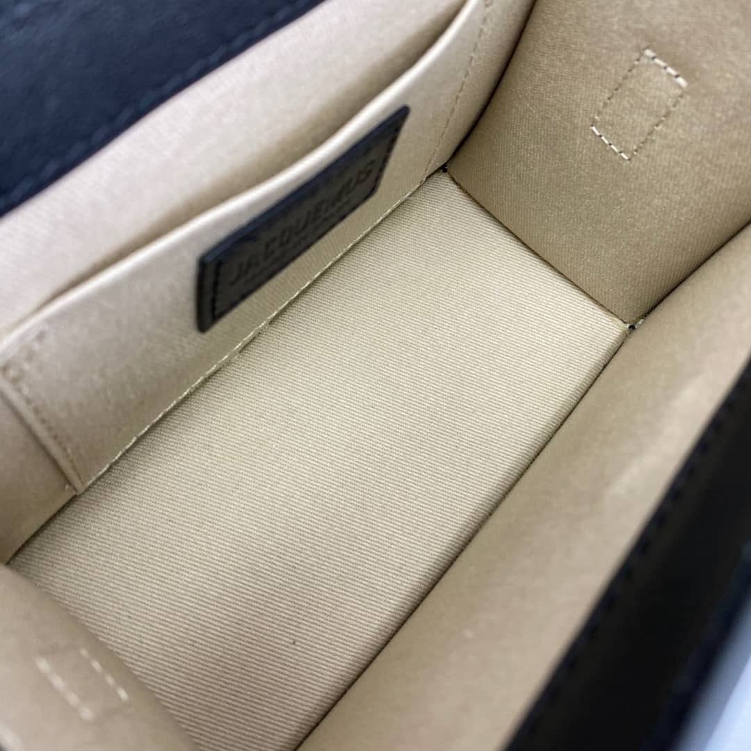 handbag Jacquemus bamnino 2044 size 18*15.5*8 cm - vstockx