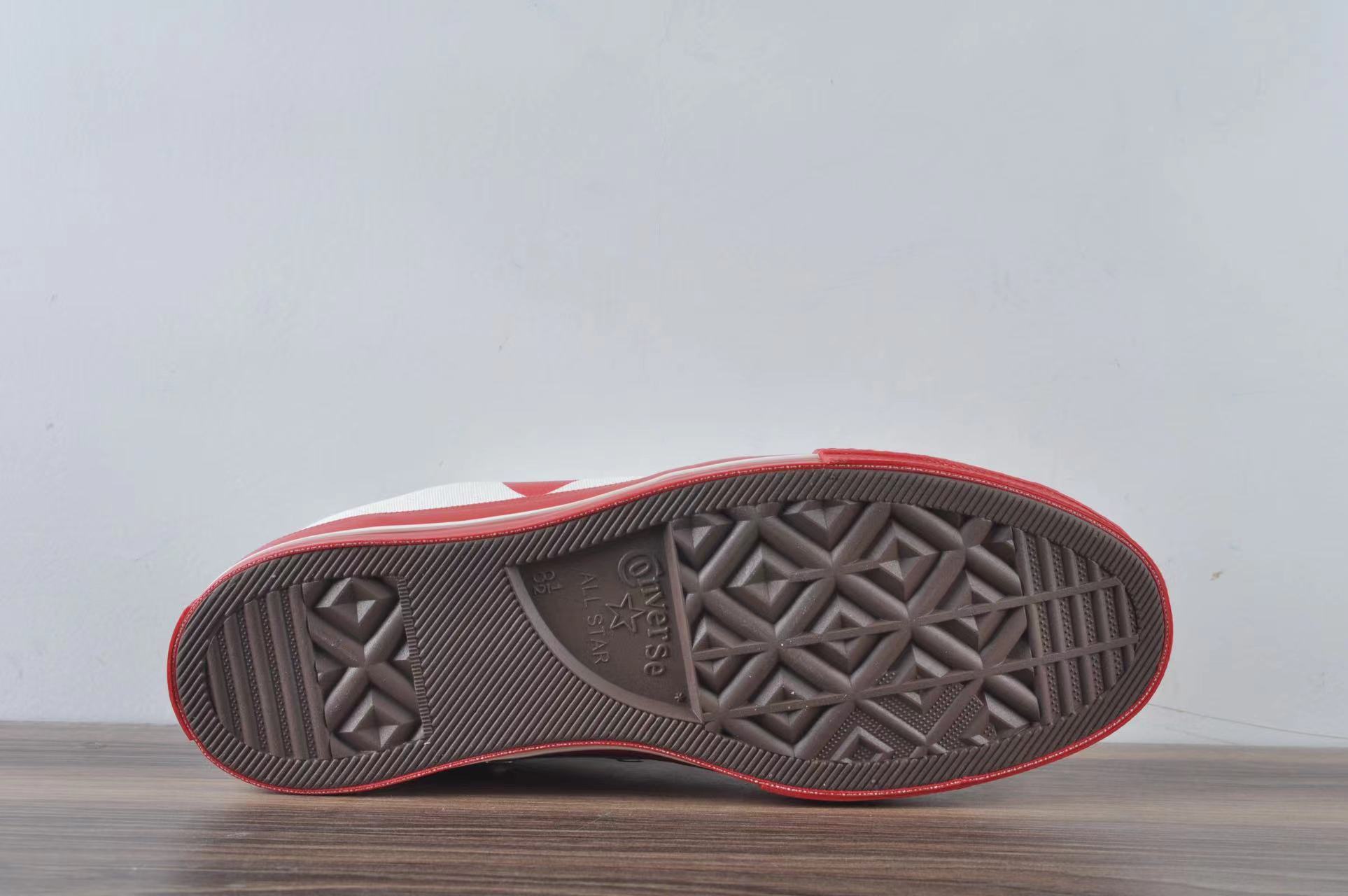 Converse Chuck Taylor All-Star 70 Ox Comme des Garcons PLAY Egret Red Midsole - vstockx