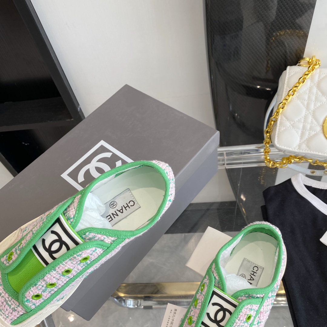 Chanel Flat canvas Sneaker 3 - vstockx