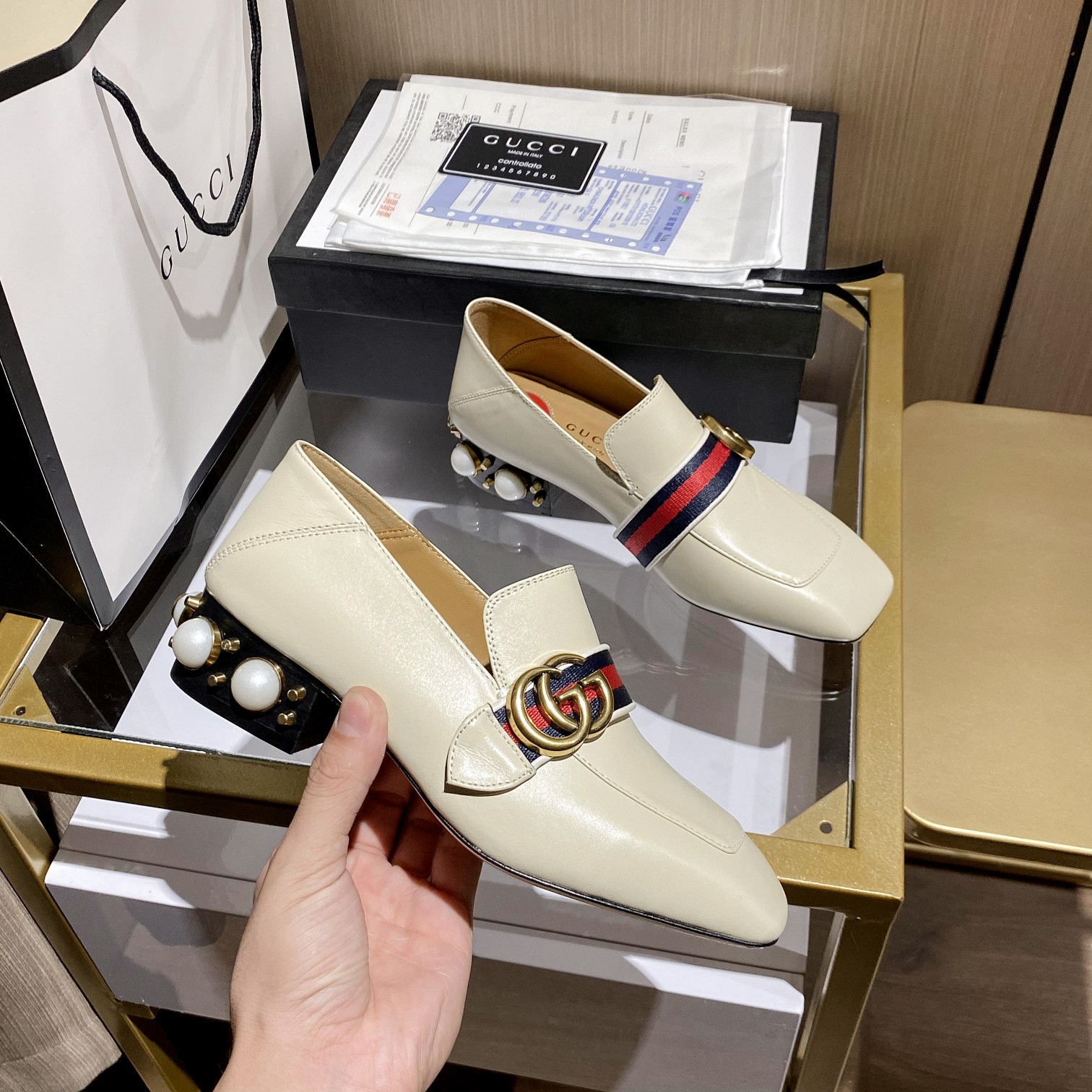 Gucci Leather mid-heel loafer Women 12 - vstockx