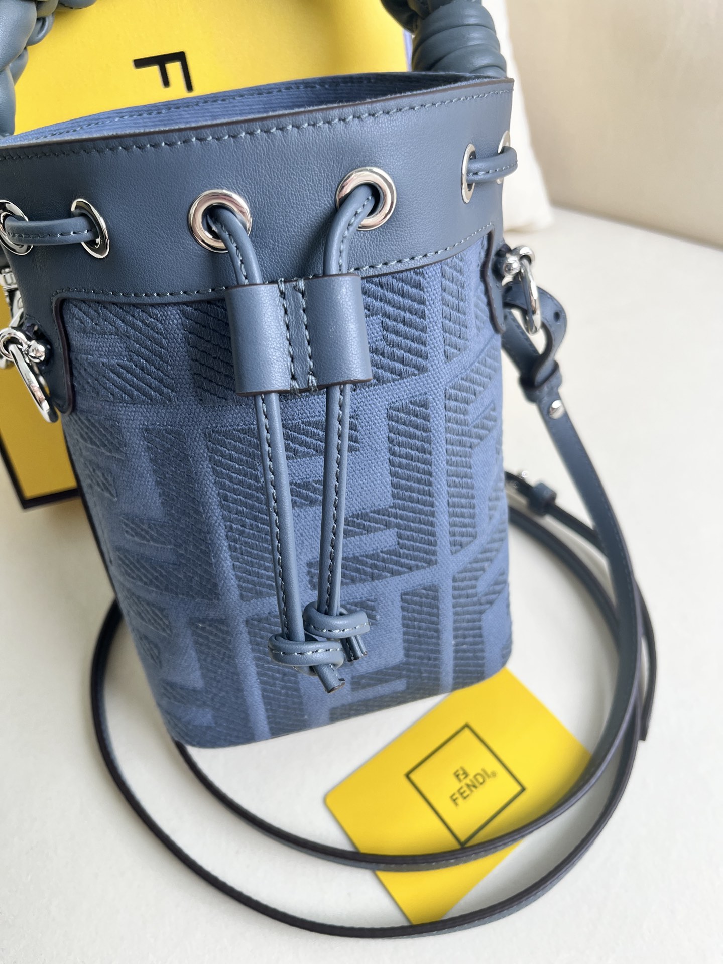 handbags FENDI 038 size:12*18*10cm - vstockx