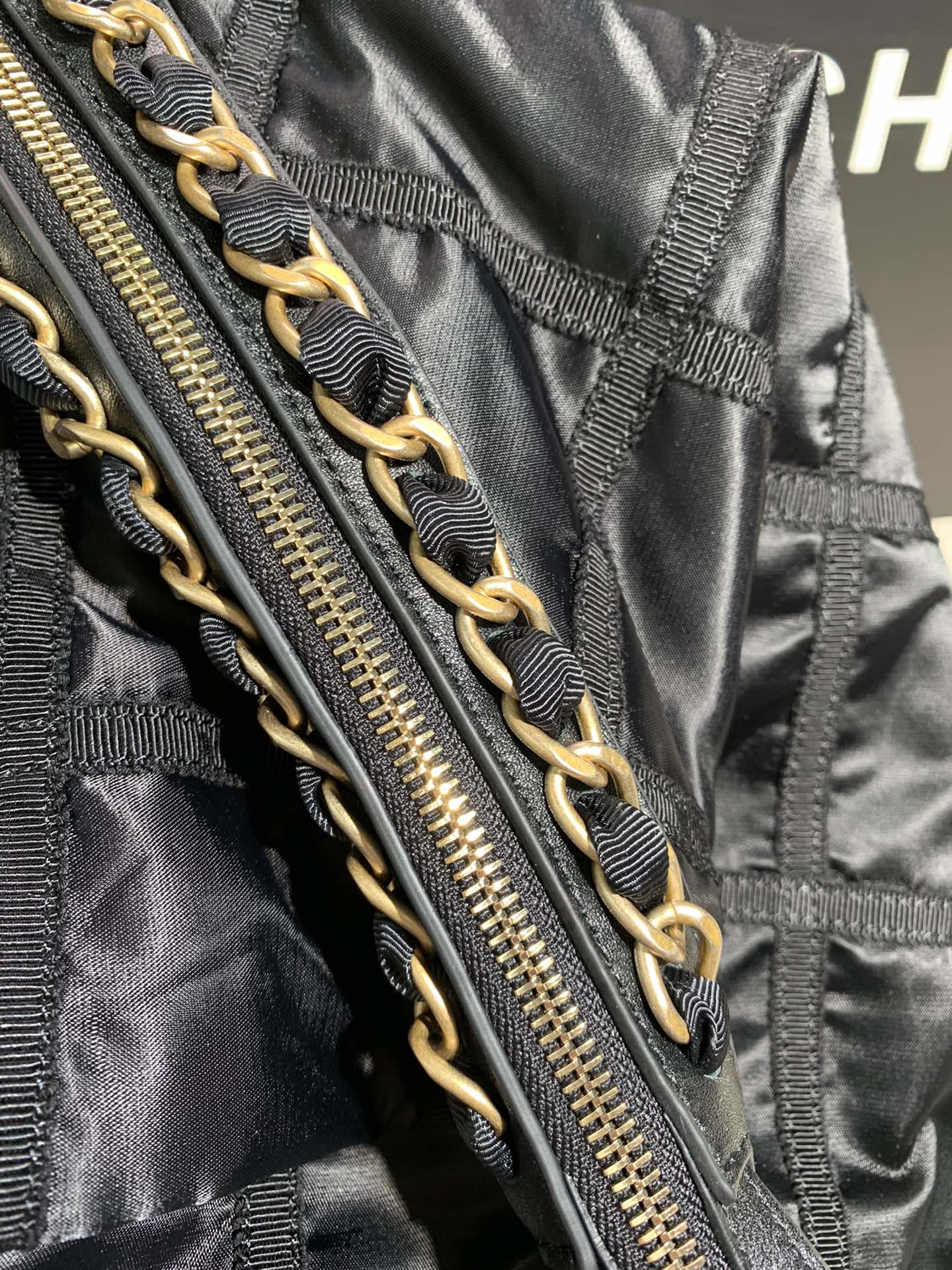 Handbag Chanel size 25  46  28 cm - vstockx