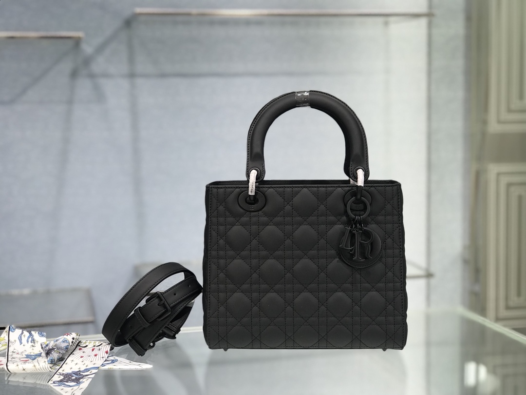 Handbag Dior 6605 size 24 cm - vstockx