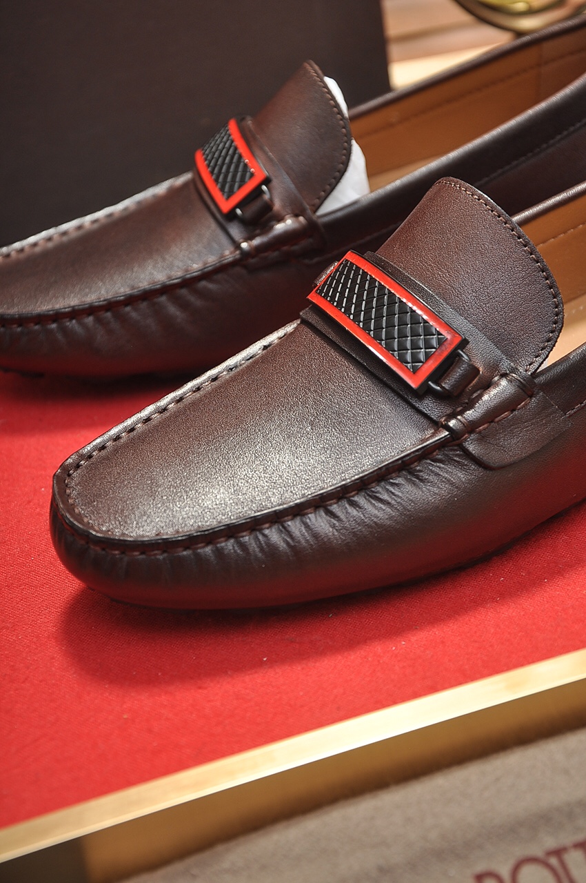 Bottega Veneta Intrecciato Leather Loafers 10 - vstockx