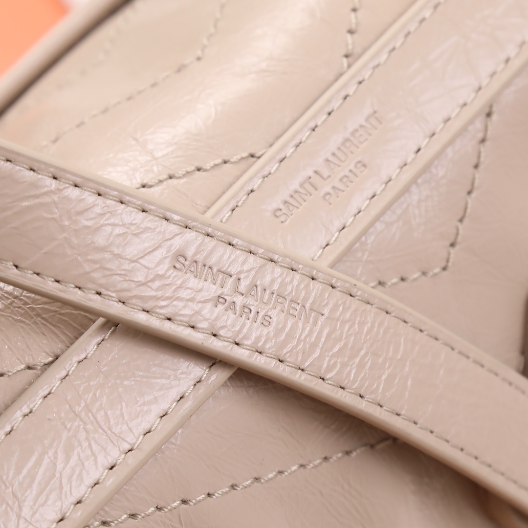 Handbags SAINT LAURENT 498894 size 28  8  20 cm - vstockx