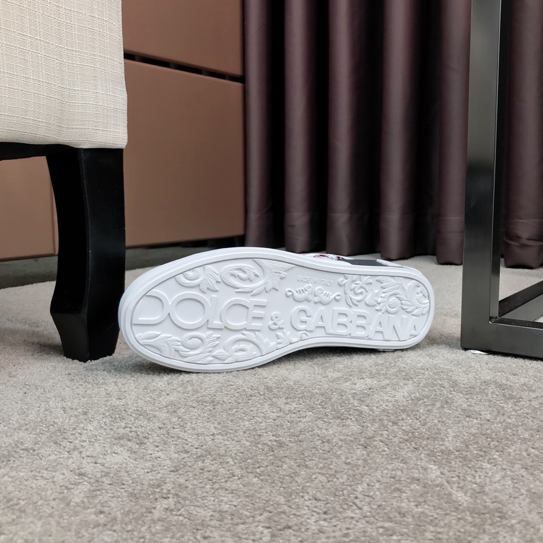 Dolce & Gabbana Low Tops Sneakers 1 - vstockx