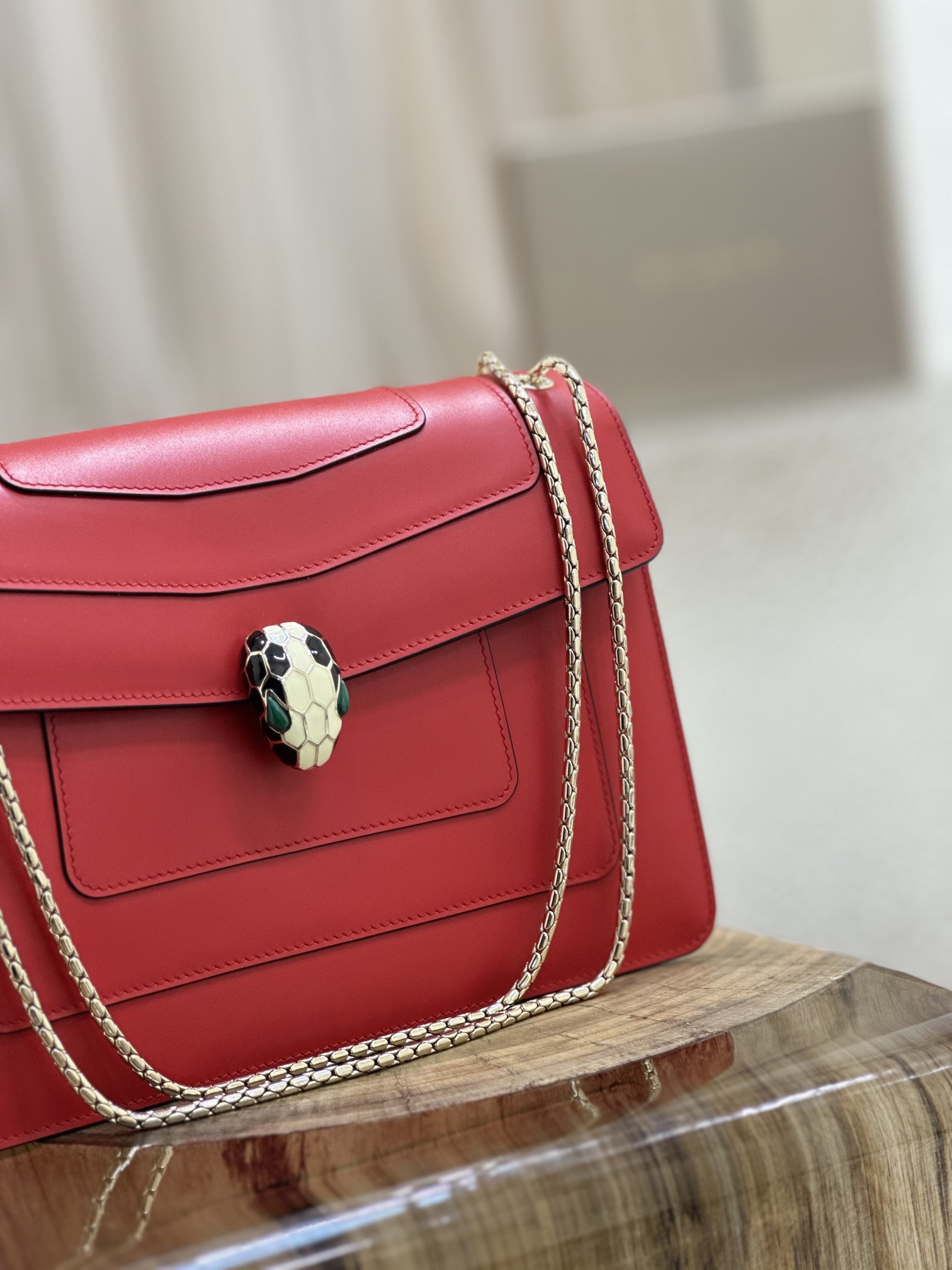 Handbags Bvlgari 35362 size:28*19*8 cm - vstockx