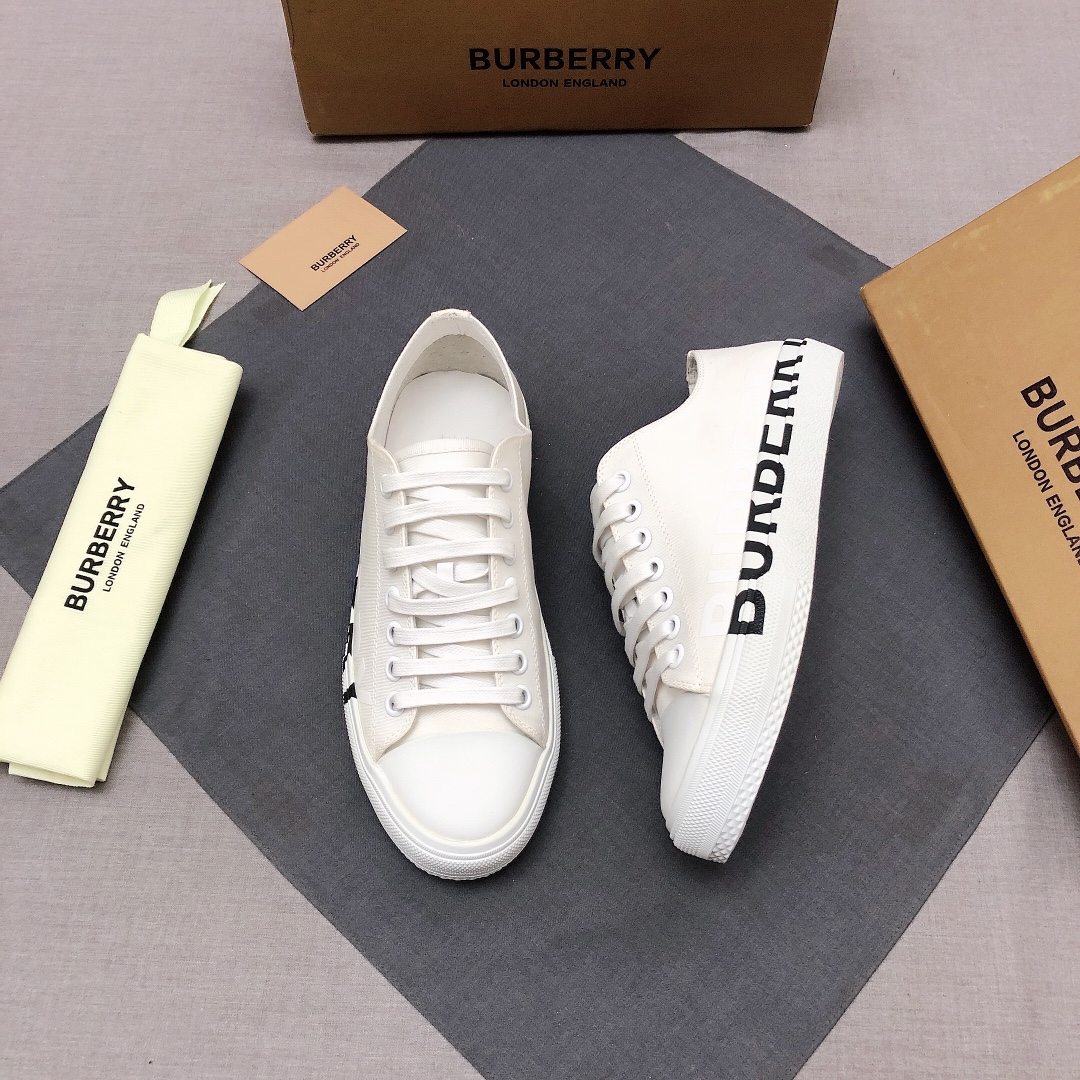 Burberry Perforated Check Sneaker 20 - vstockx