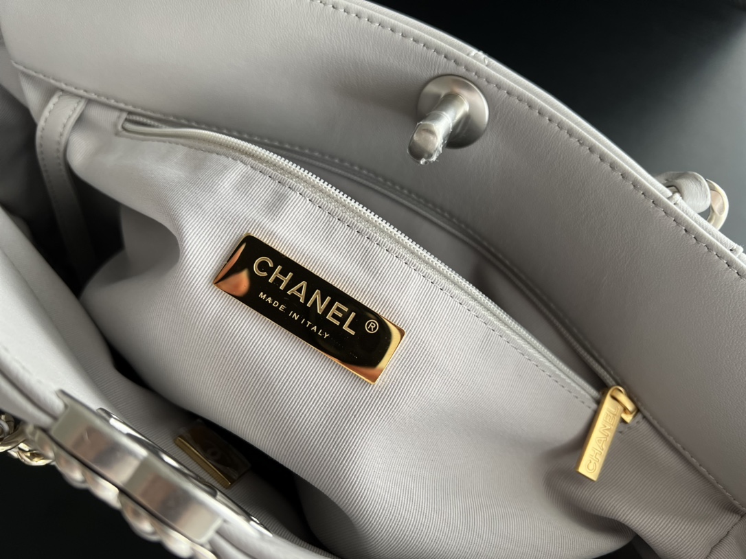Handbag Chanel 3519 size 30cm37cm10 cm - vstockx