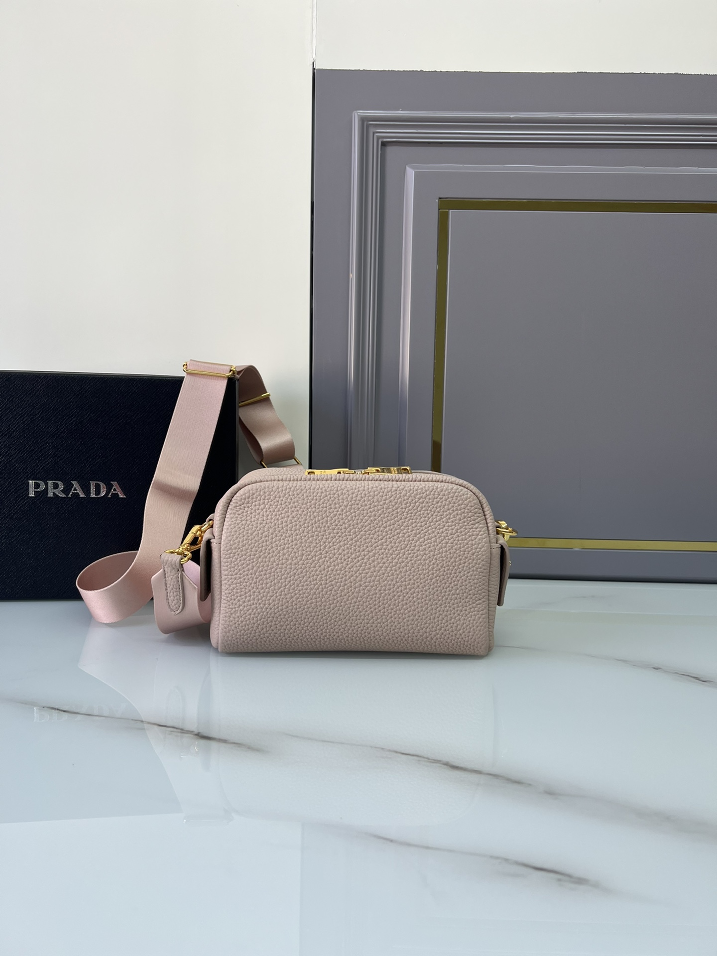 handbags prada 1BH187 20.5*13*8.5 - vstockx