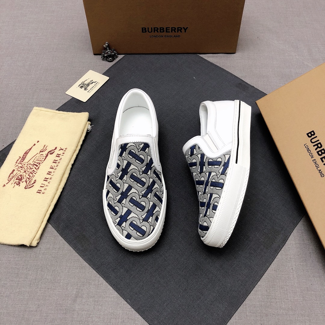 Burberry Perforated Check Sneaker 2 - vstockx