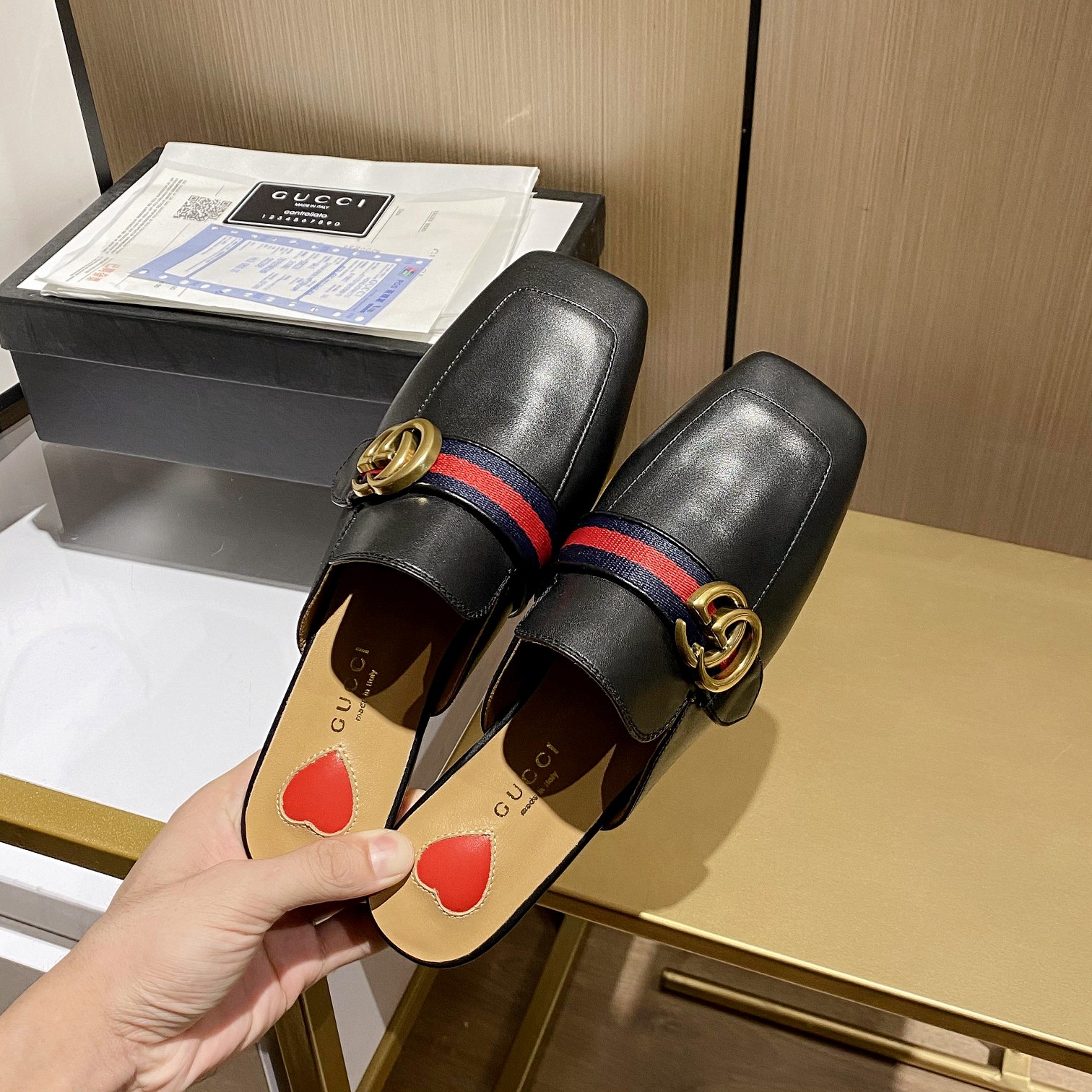 Gucci Leather mid-heel loafer Women 12 - vstockx