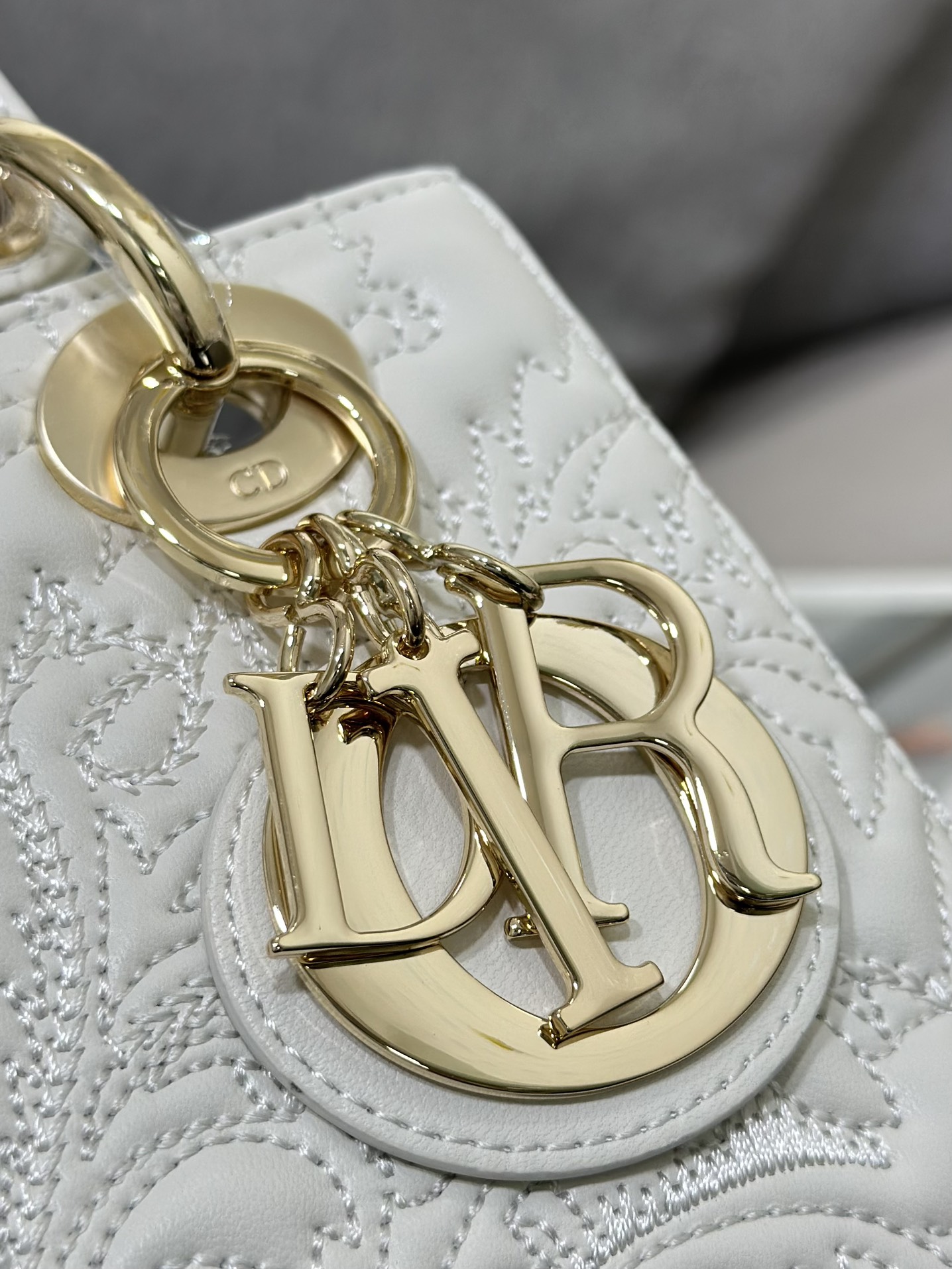 Handbags Lady Dior M0538 size:20*16.5*8 cm - vstockx