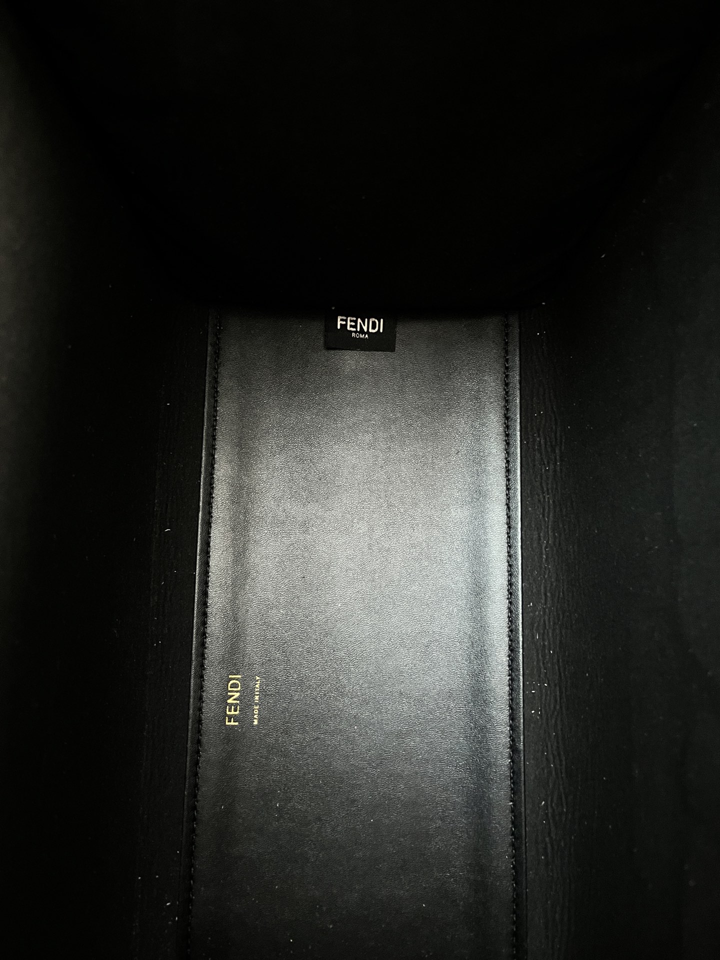 handbags FENDI 877 size:17*35*31 - vstockx