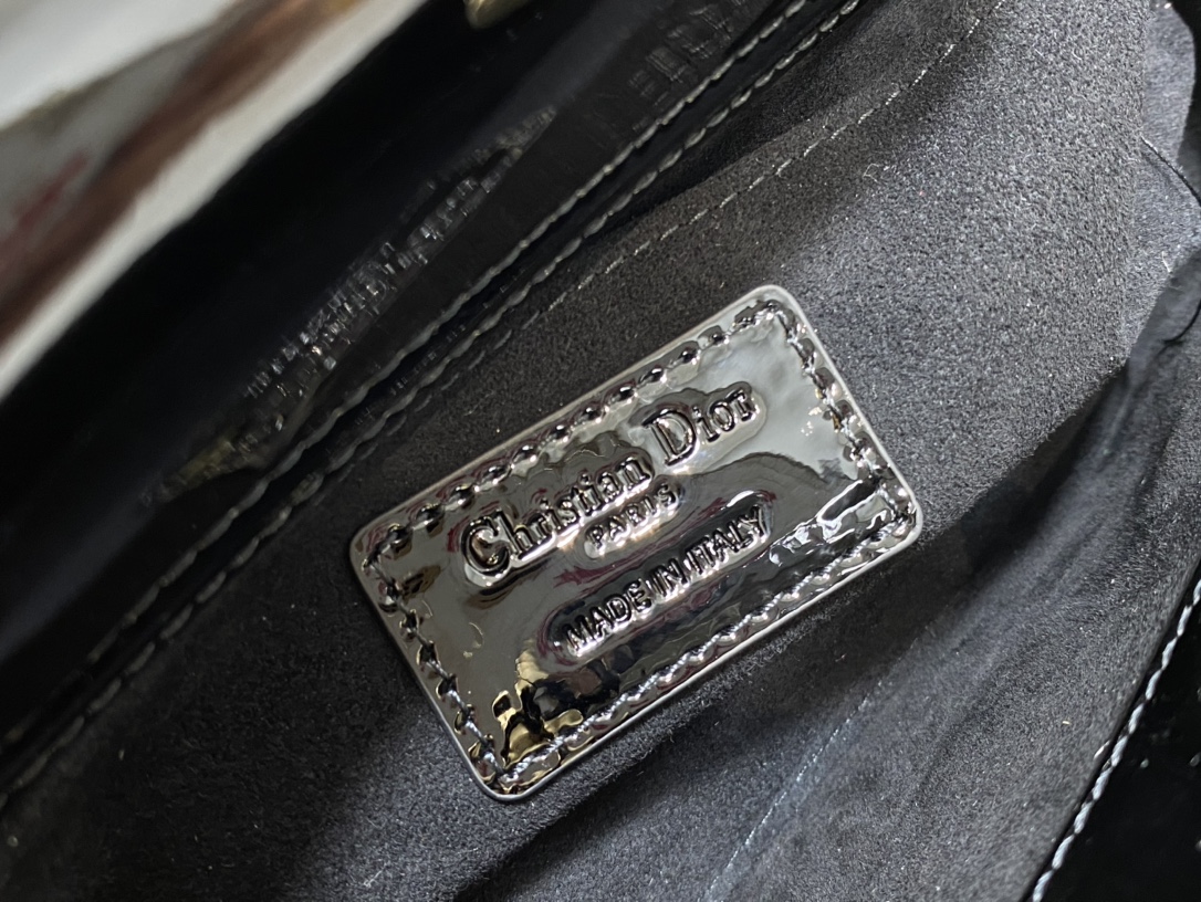 Handbag Dior size 22*6*12 cm - vstockx