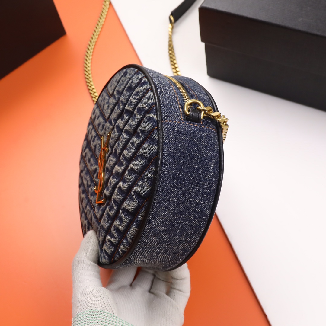 Handbags SAINT LAURENT 610436 size 17  17  5.5 cm - vstockx