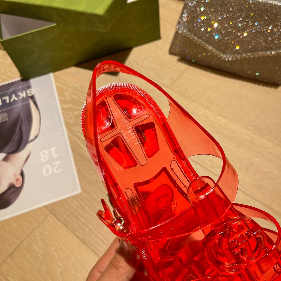 Gucci Women's sandal with Double G Women 11 - vstockx