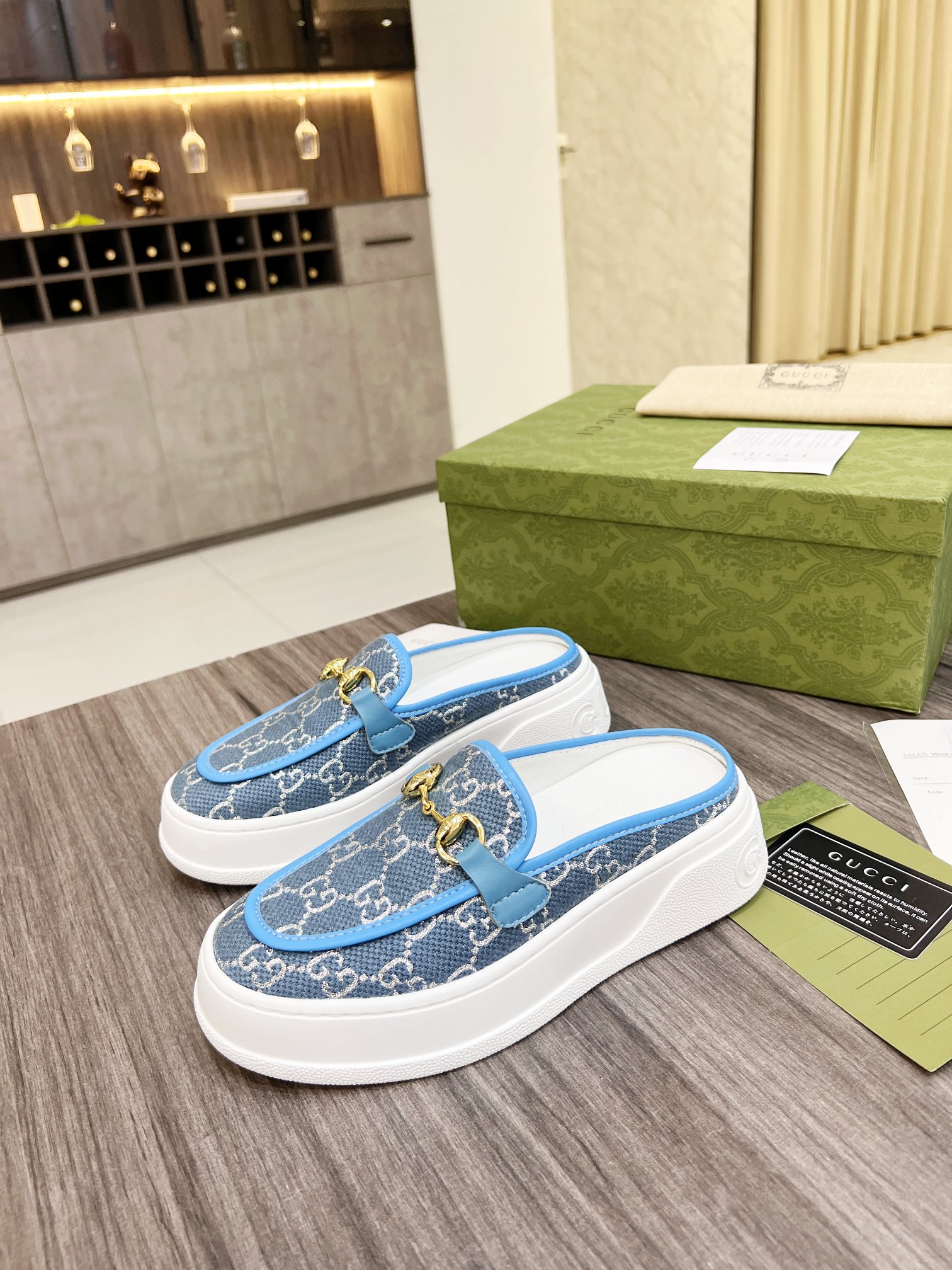 Gucci Women's WOMEN 6 - vstockx