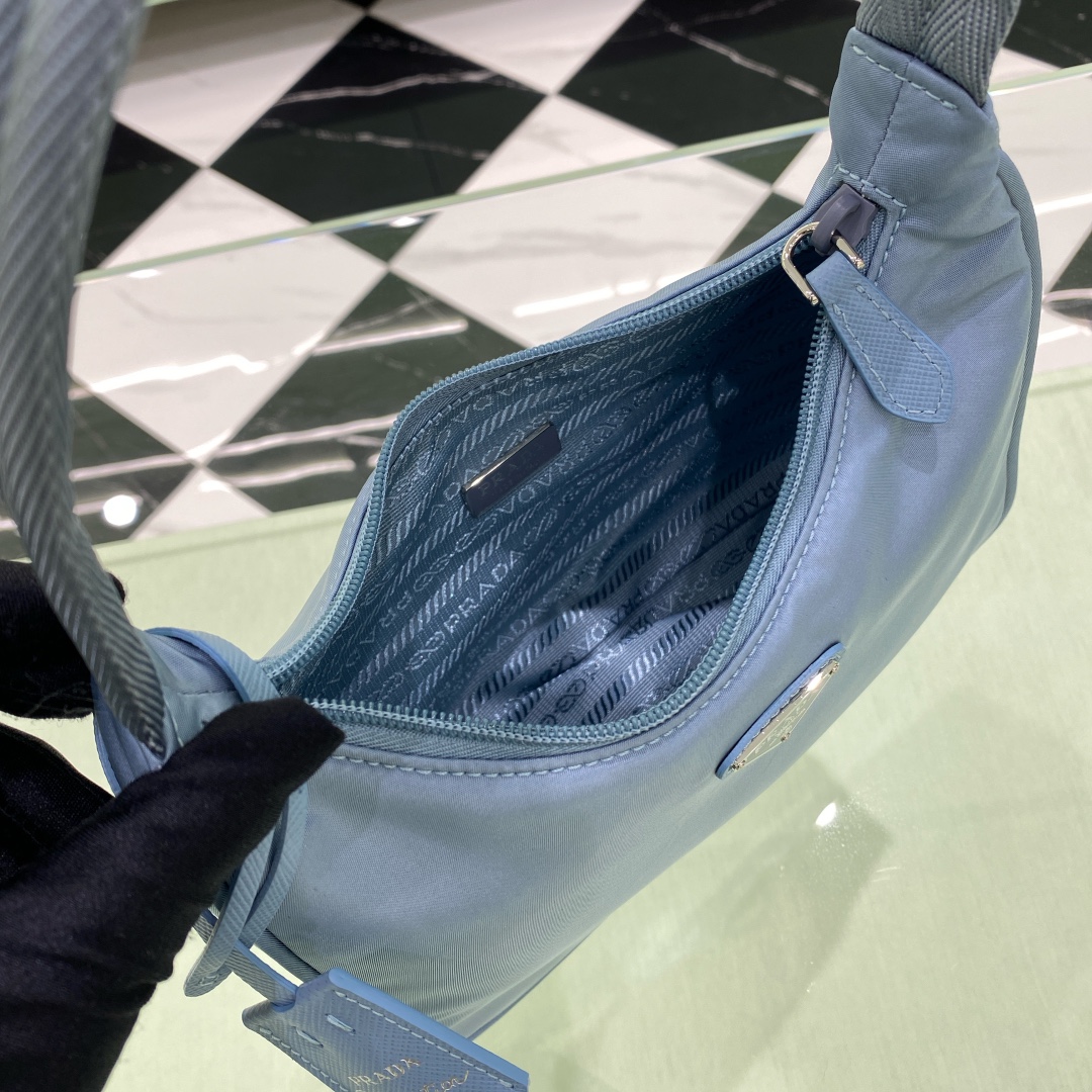 handbags prada Hobo 1NE515 re-edition 2000 Size:22*17*6 - vstockx