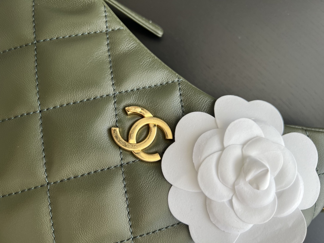 Handbag Chanel size 17.5cm24cm6 cm - vstockx