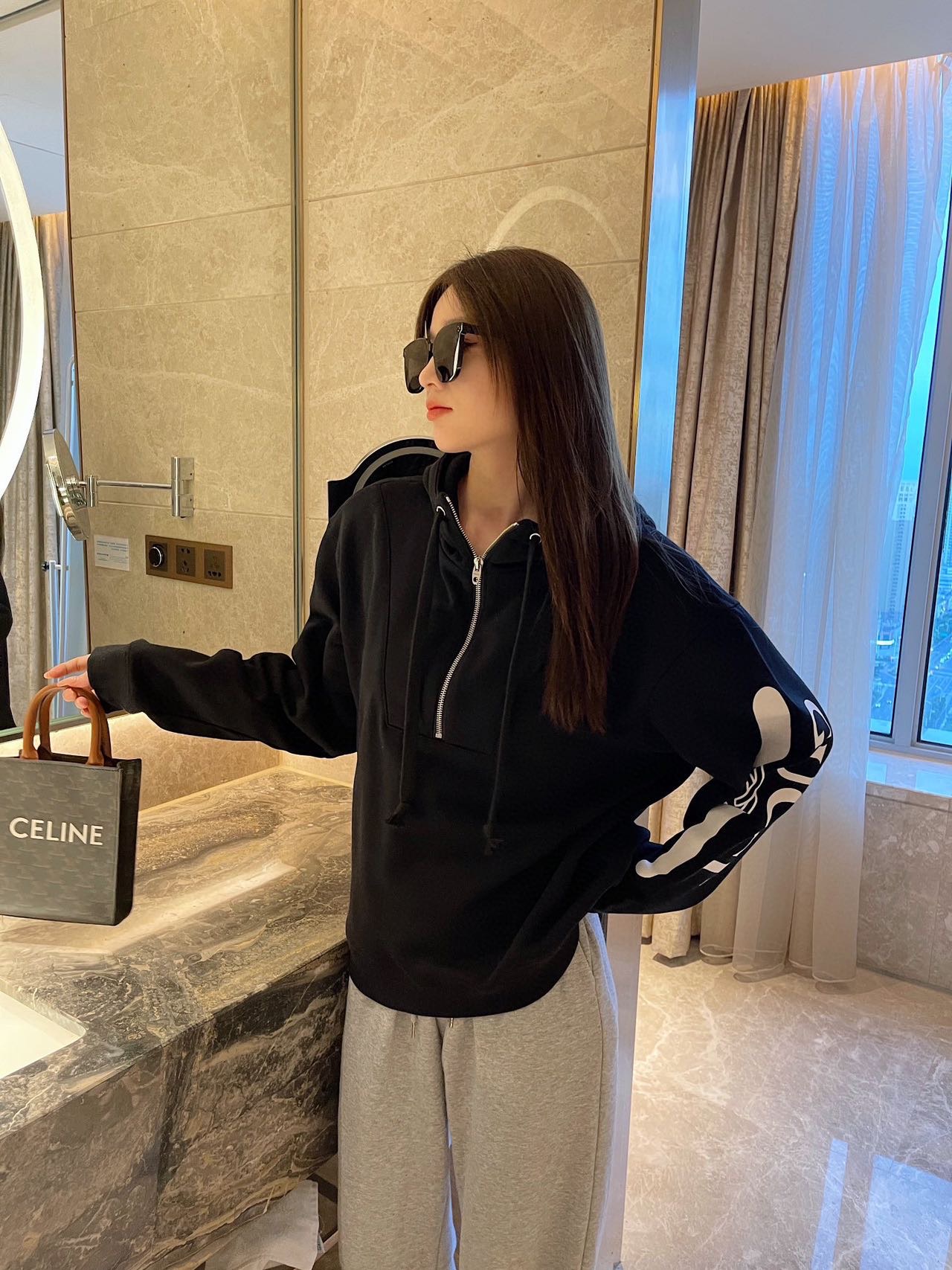 Clothes Gucci 410 - vstockx