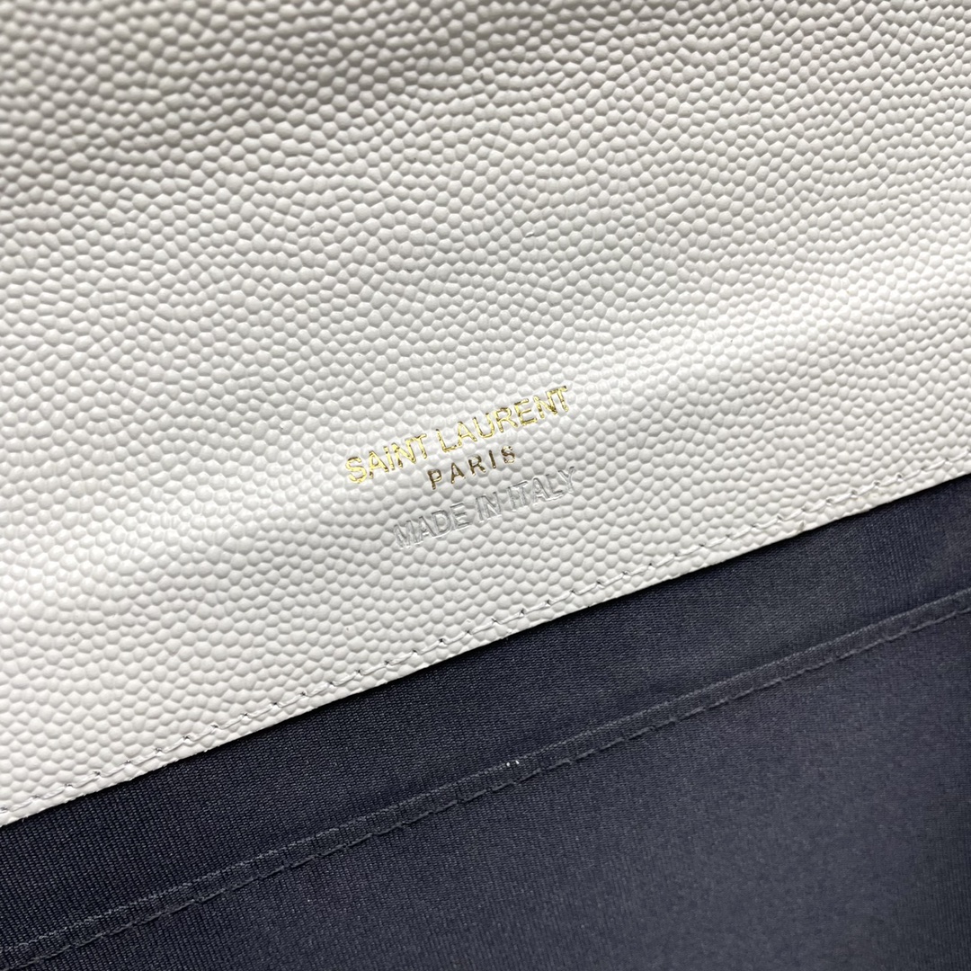 Handbags SAINT LAURENT 617662 size 21x16x3 cm - vstockx