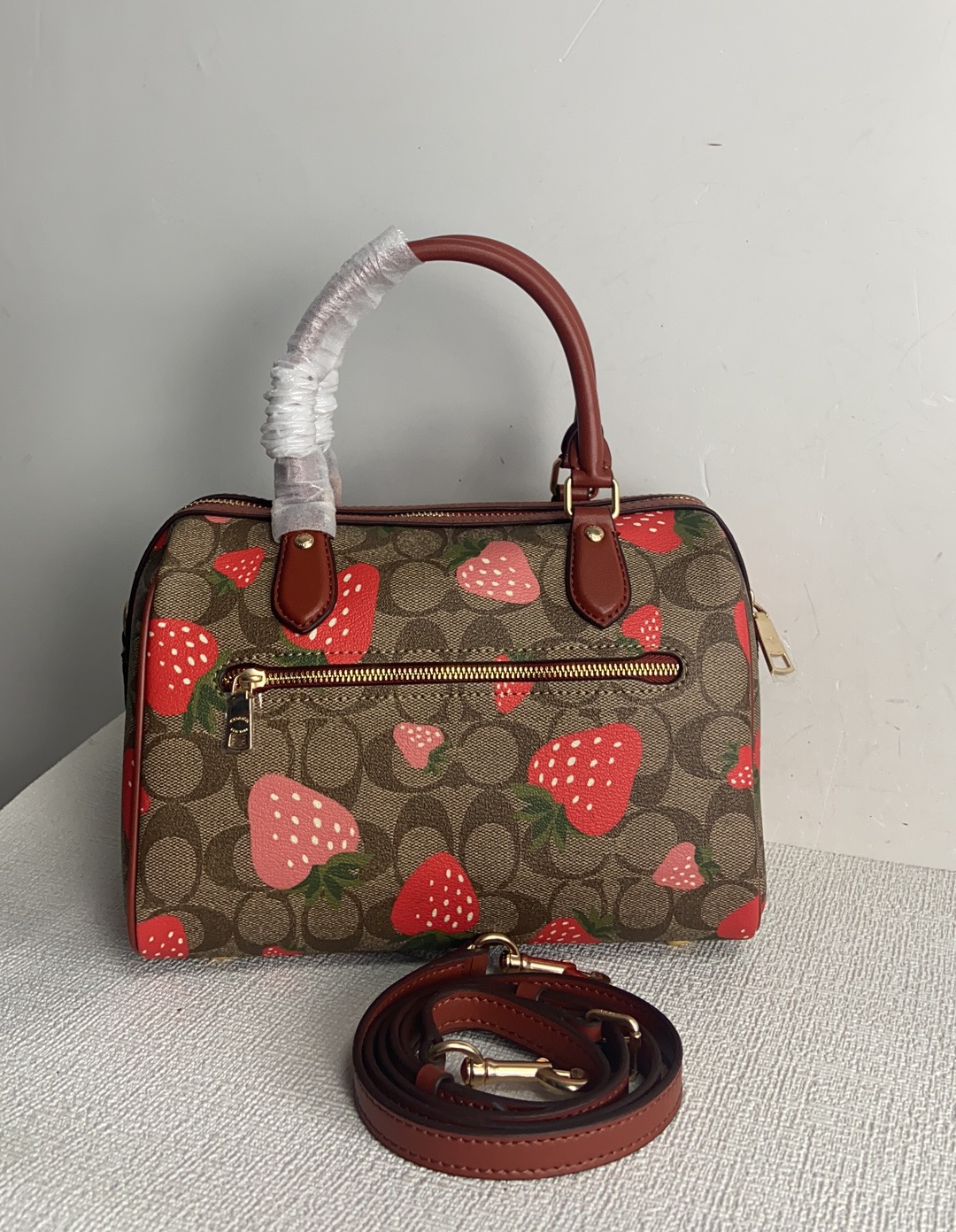 Handbags Coach CH511 size:24*18*10 - vstockx