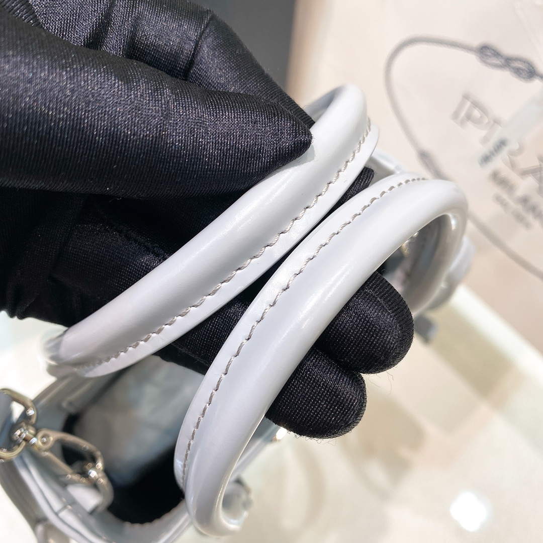 handbags prada 1BA331 17.5*15*5 - vstockx