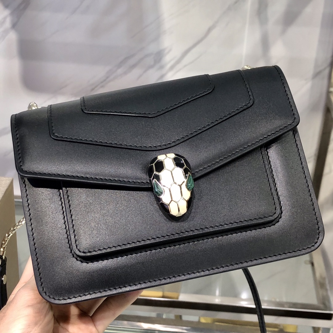 Handbags Bvlgari 9676 size:19*13*7 cm - vstockx