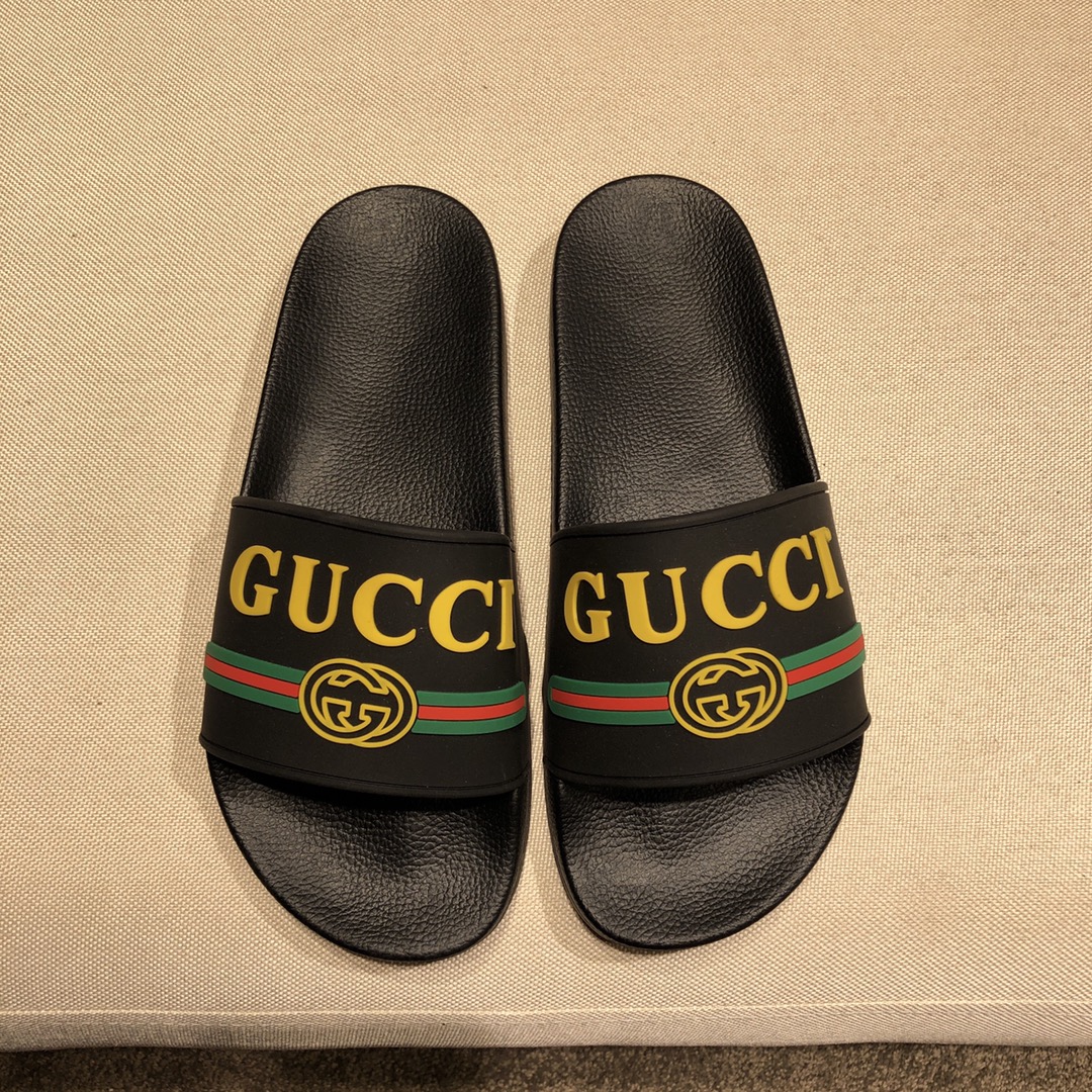 Gucci Slippers 46 - vstockx