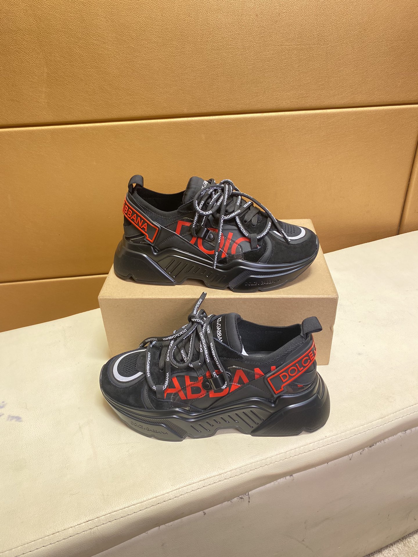 Dolce & Gabbana Low Tops Sneakers 84 - vstockx