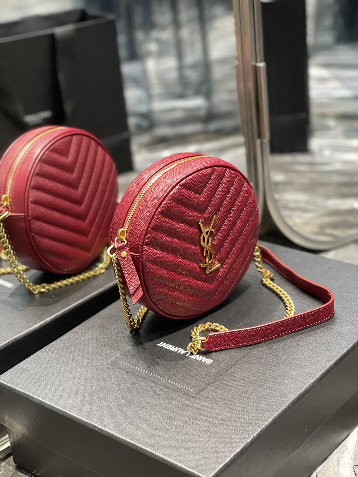 Handbags SAINT LAURENT 610436 size 17x17x5.5 cm - vstockx