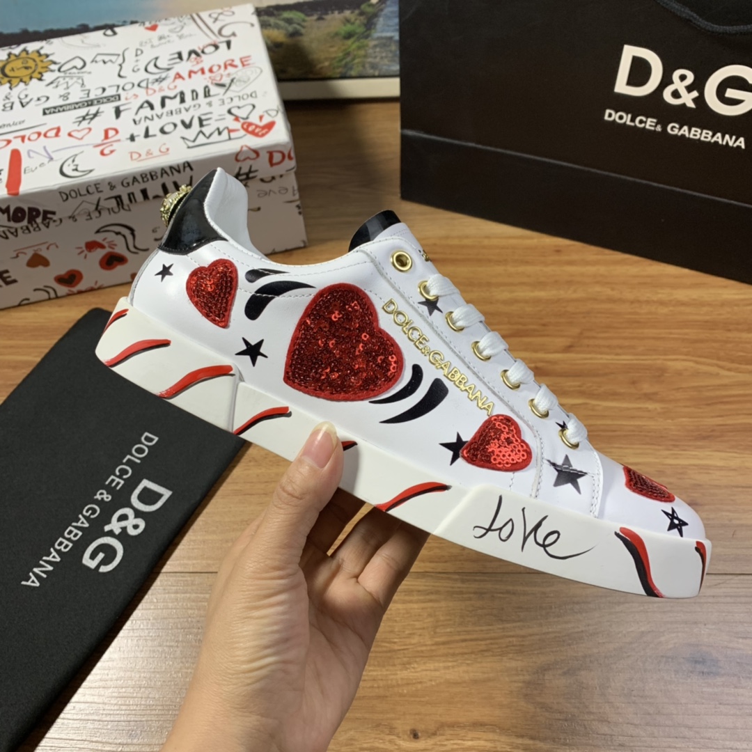 Dolce & Gabbana Low Tops Sneakers 129 - vstockx