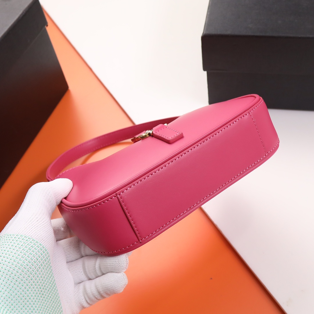 Handbags SAINT LAURENT 710318 size 19X11.5x4.5 cm - vstockx