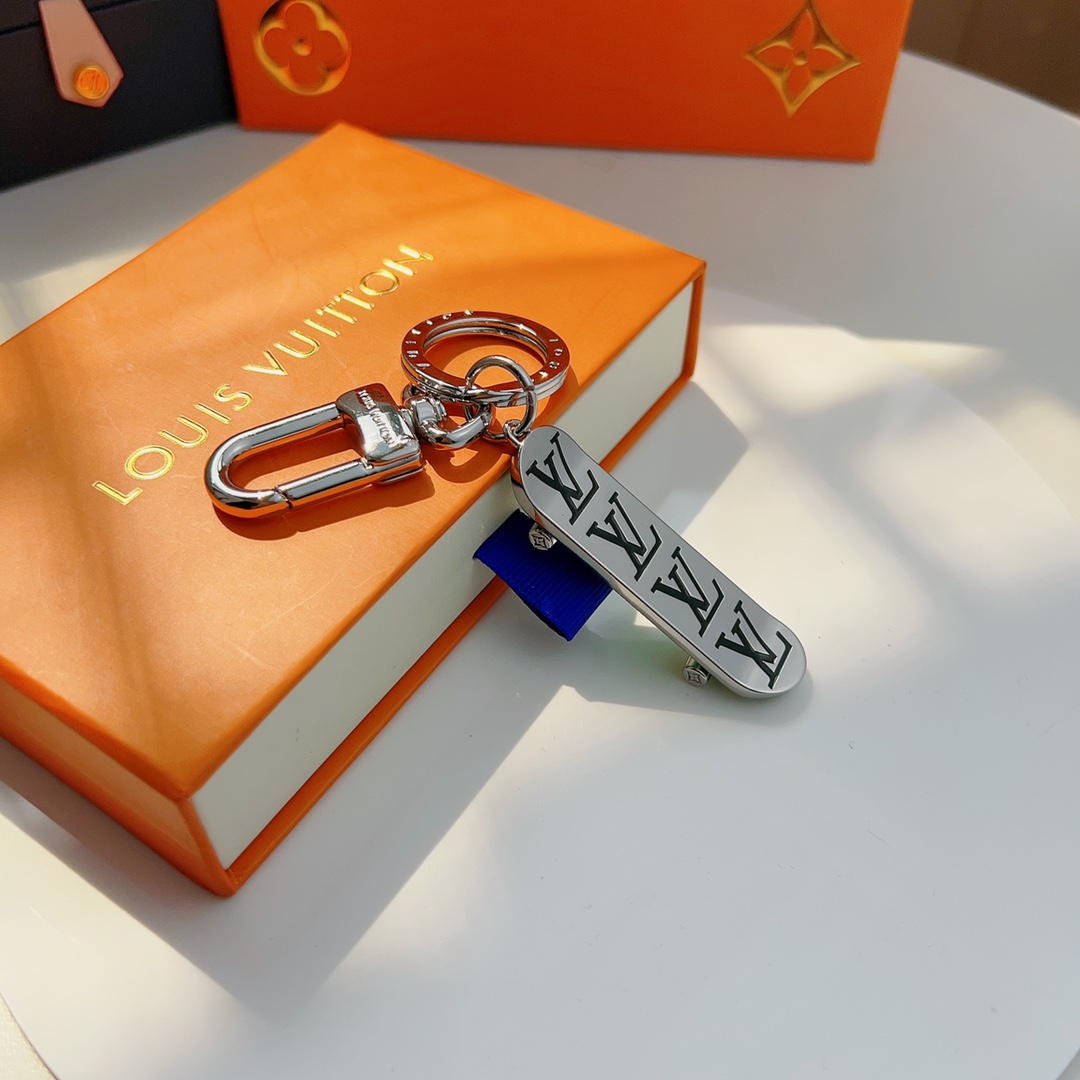 Jewelry Louis Vuitton 385 - vstockx