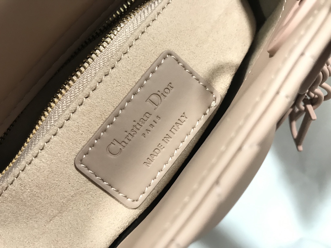 Handbag Dior M0505 size 17 x 15 x 7 cm - vstockx