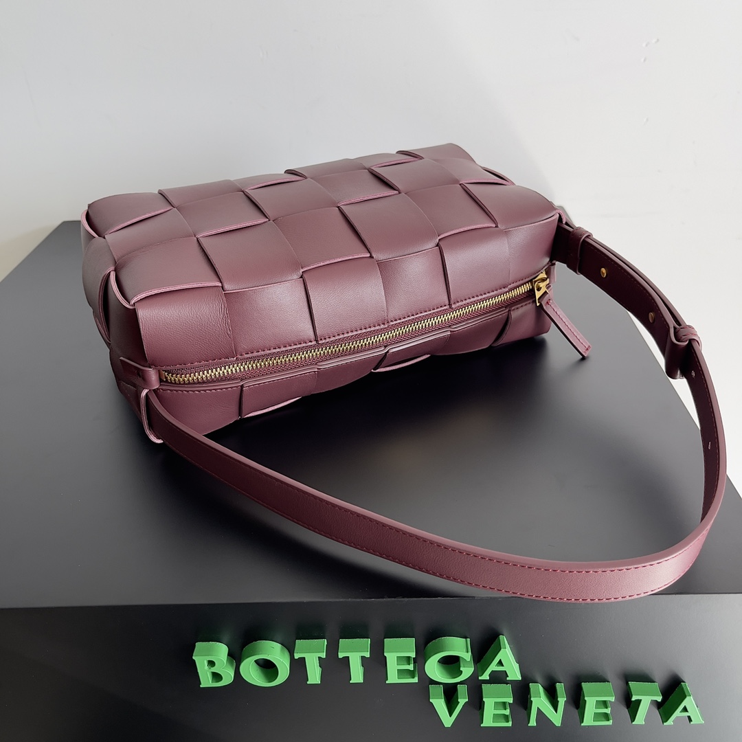 handbags Bottega Veneta 9306 size:28*14*10 - vstockx