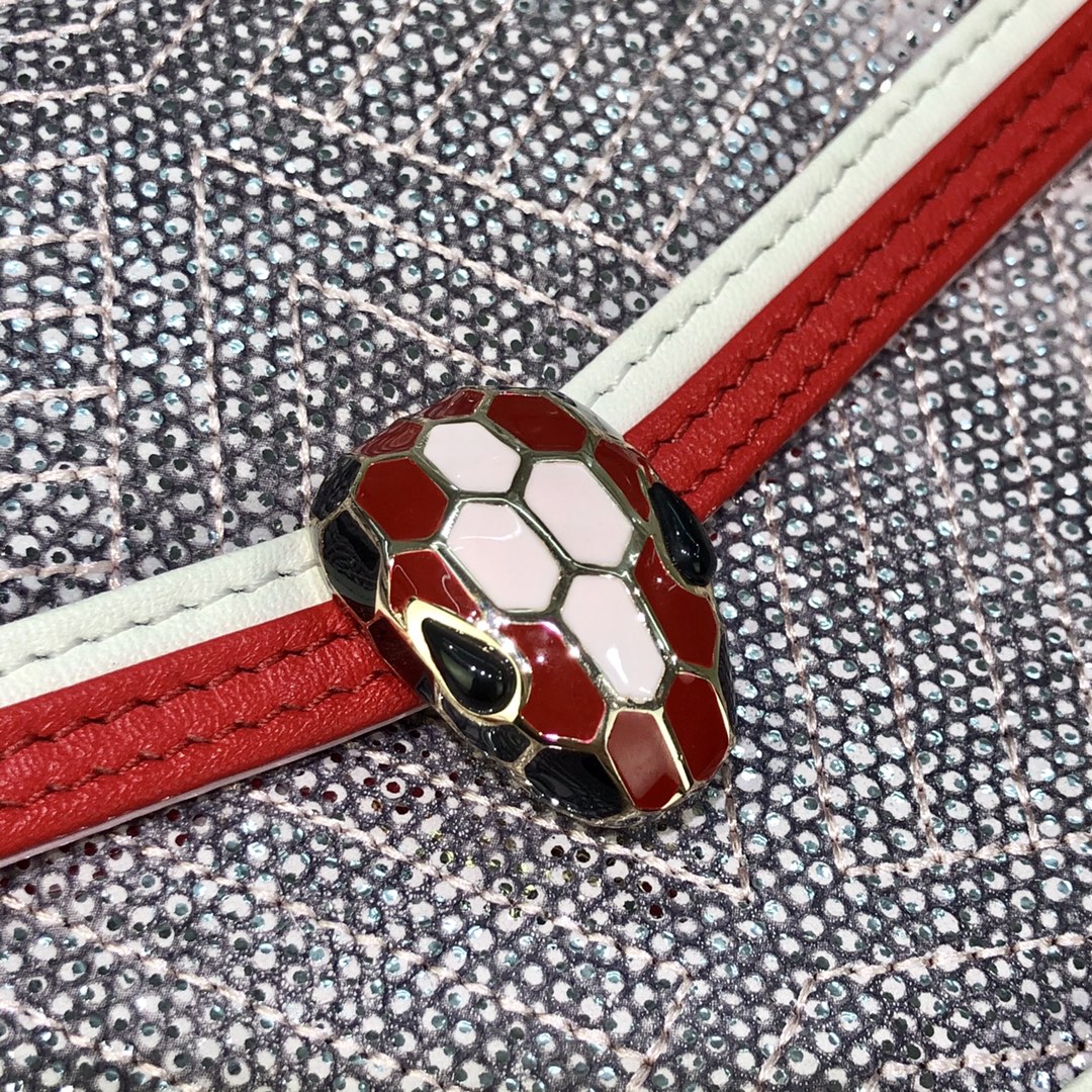 Handbags Bvlgari 288104 size:17.5*11*5 cm - vstockx