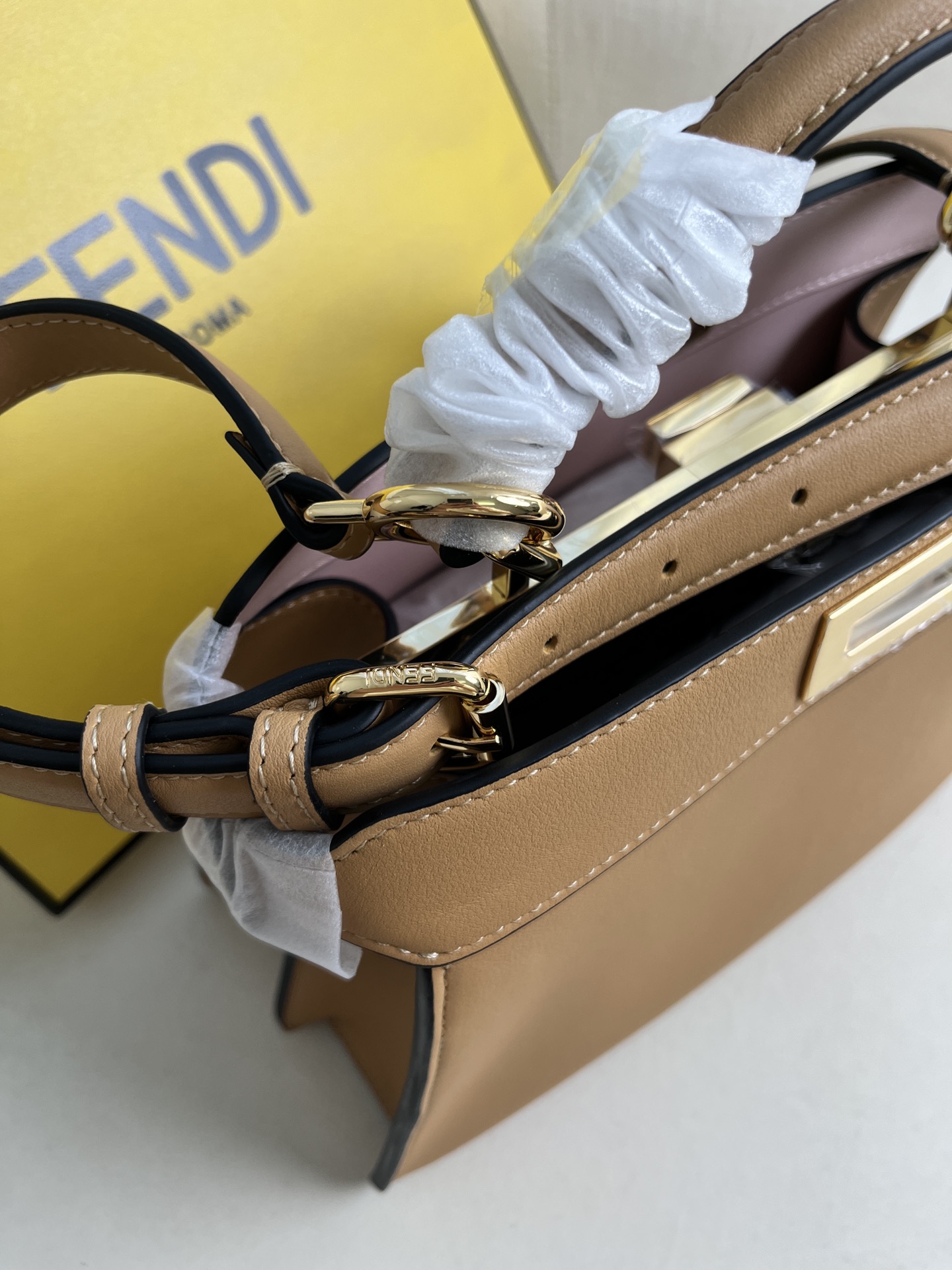 handbags FENDI 0229 size:27*21*11cm - vstockx