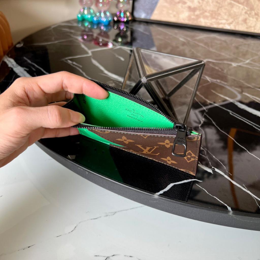 Handbag Louis Vuitton M81627 size 8*14.5*1 cm - vstockx