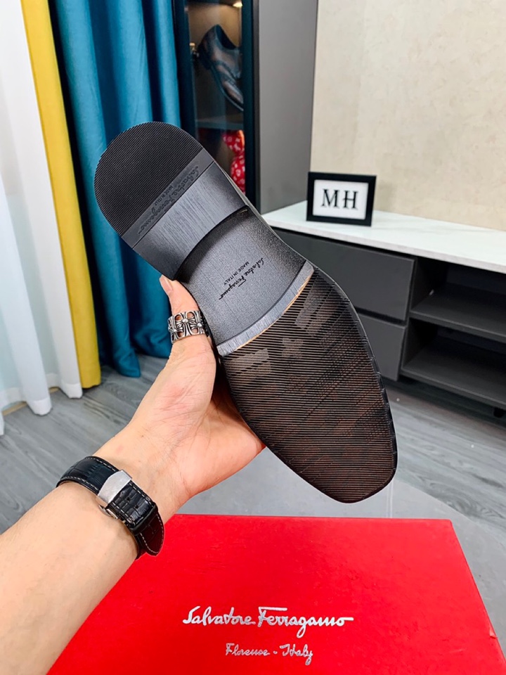 Salvatore Ferragamo Boots 25 - vstockx